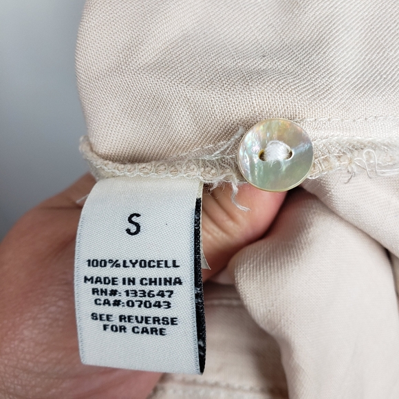 Serra Retreat by Joie Rucker Malibu Bluffs Buff Button Down Elastic Cuff Shirt S - Picture 14 of 16